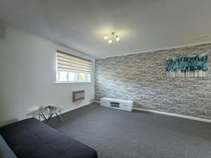 Lounge- click for photo gallery